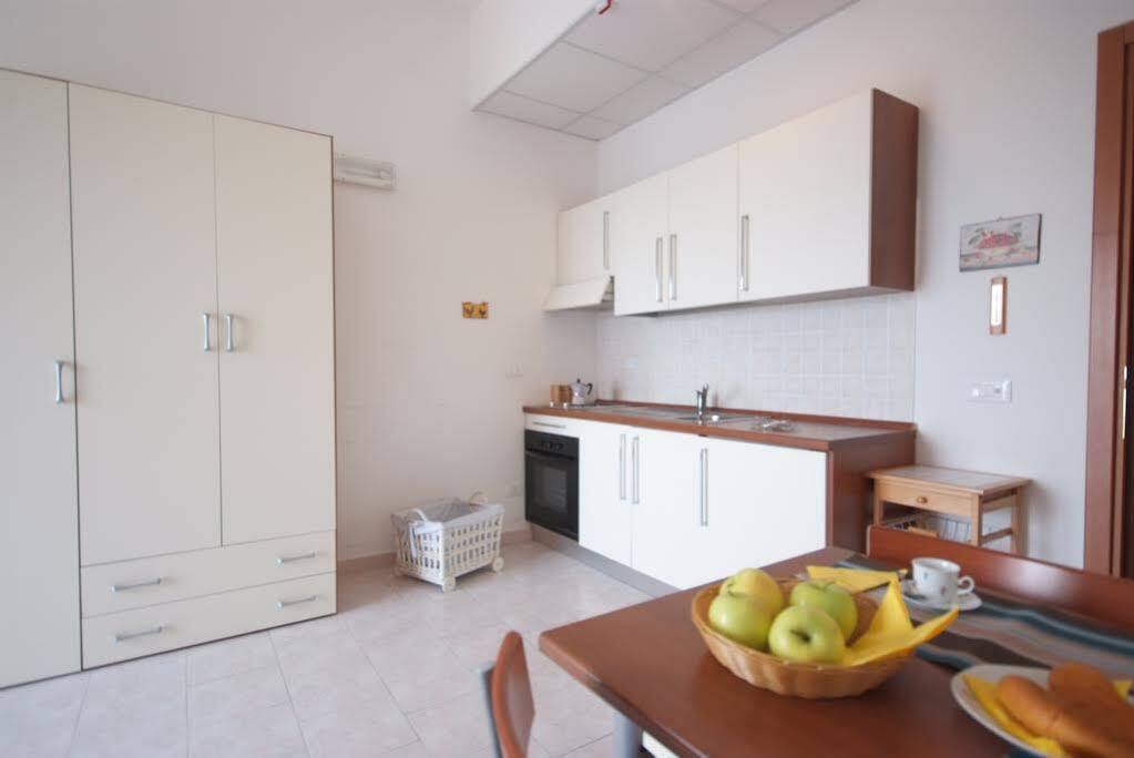 Residence Paradiso Laigueglia Buitenkant foto